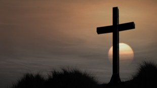 christianity_versus_other_religions_blog-horngsaw